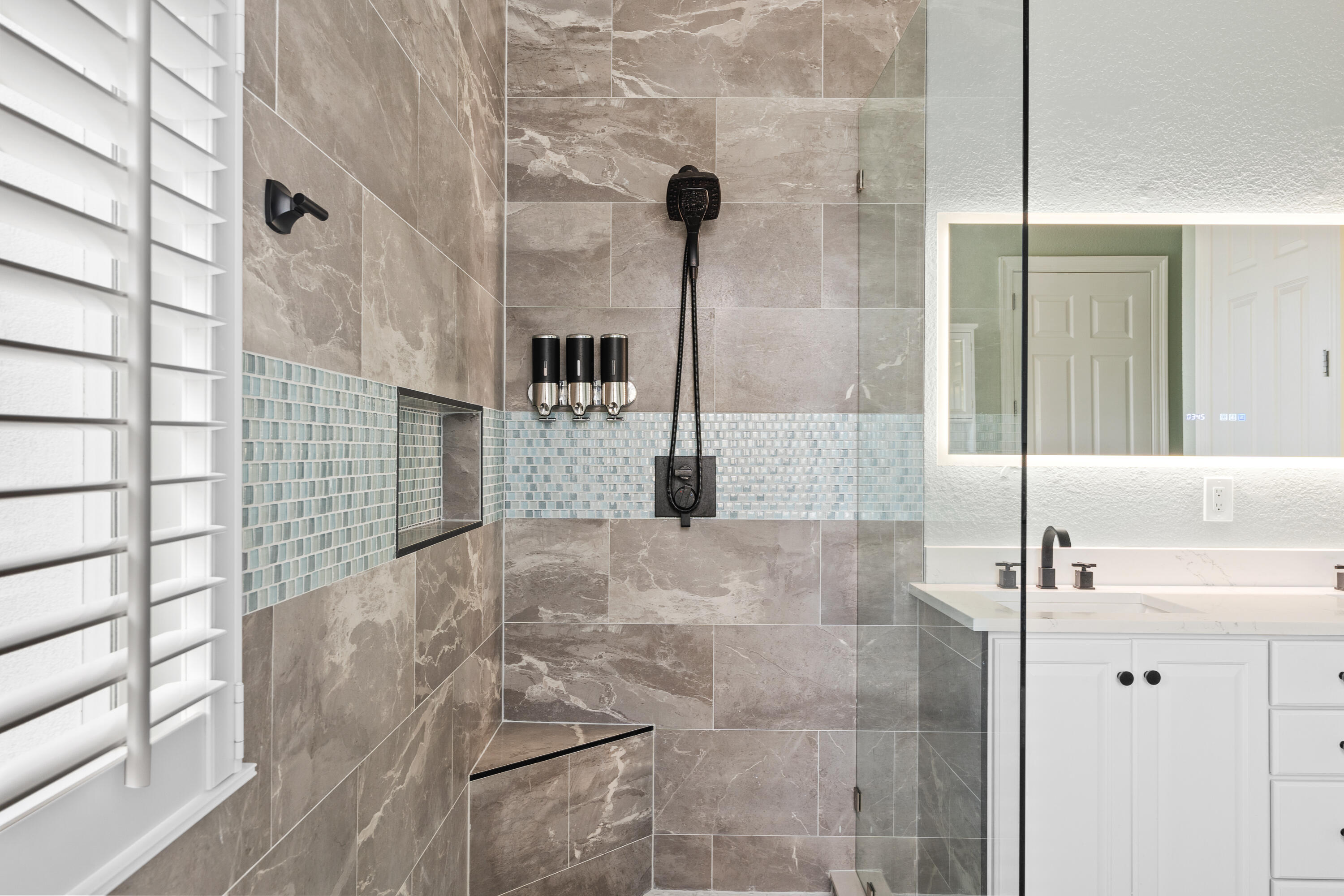 CALUSA BAY S/D - Residential