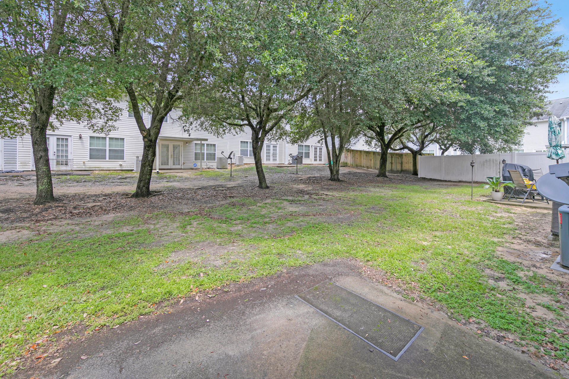 ROLLING PINES - Residential