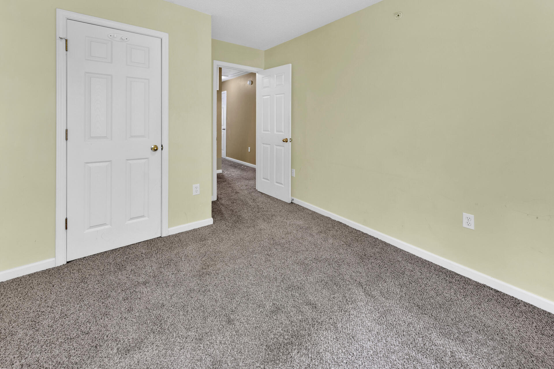 ROLLING PINES - Residential