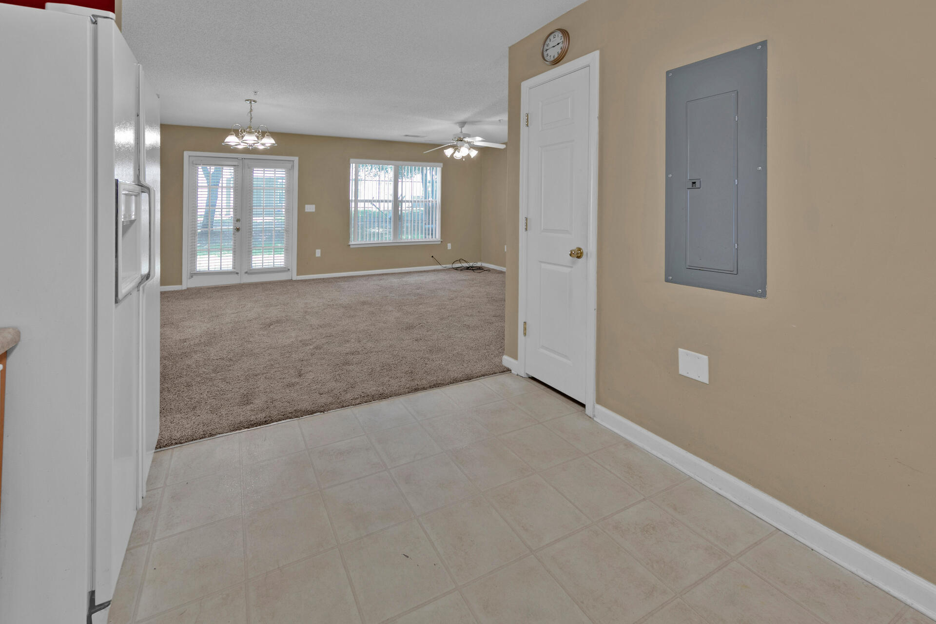 ROLLING PINES - Residential