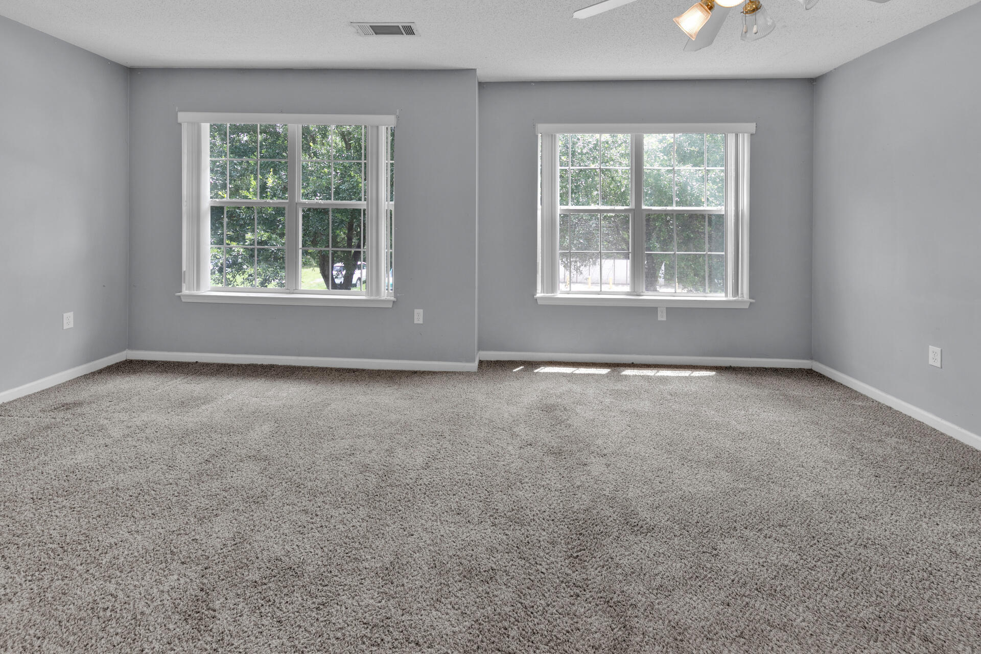 ROLLING PINES - Residential