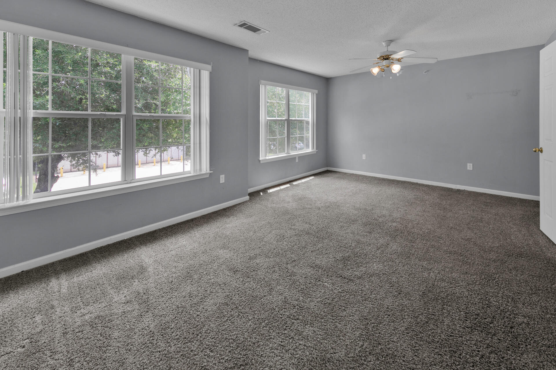 ROLLING PINES - Residential