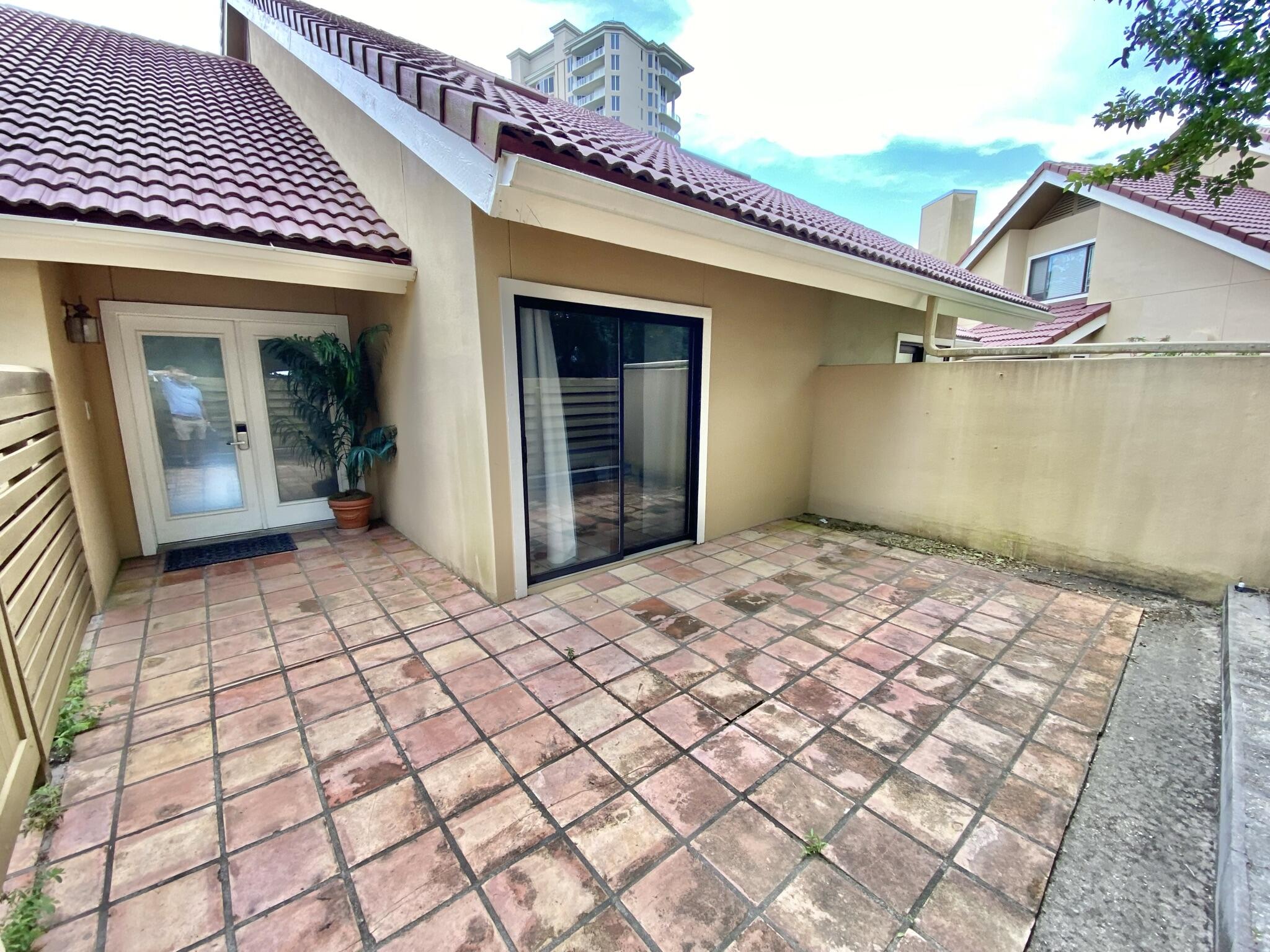 BEACHWALK VILLAS PH 12 - Residential