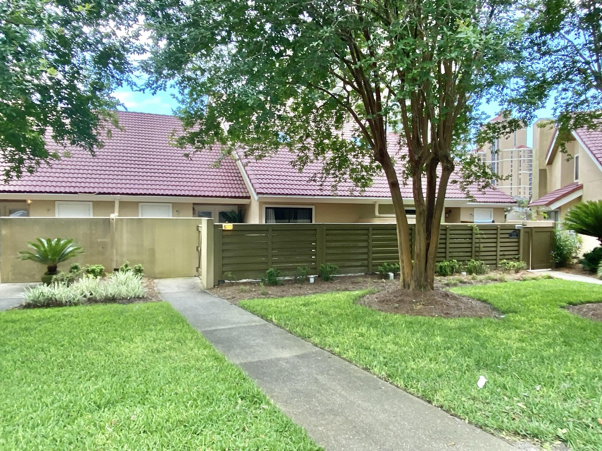 BEACHWALK VILLAS PH 12 - Residential