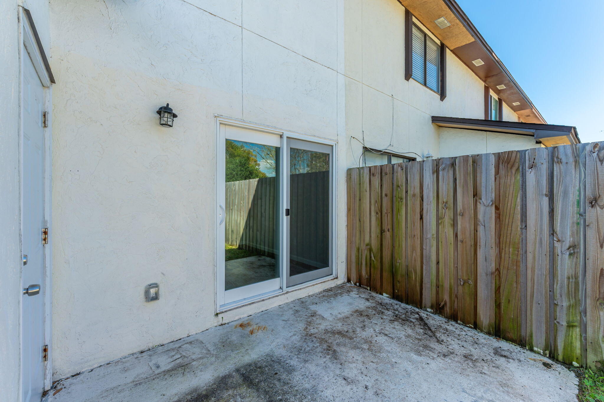 INDIAN HILLS - Residential Lease