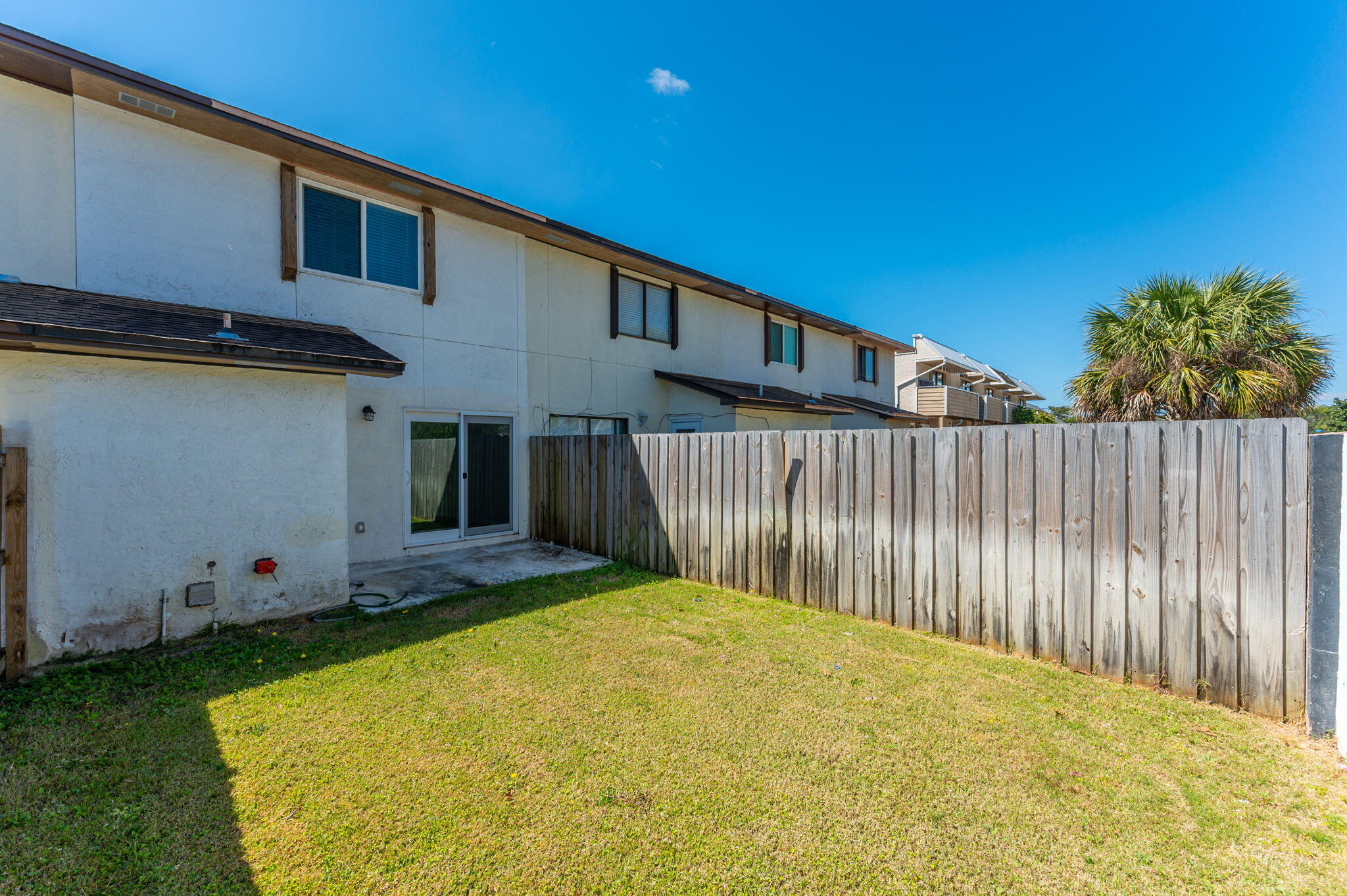 INDIAN HILLS - Residential Lease