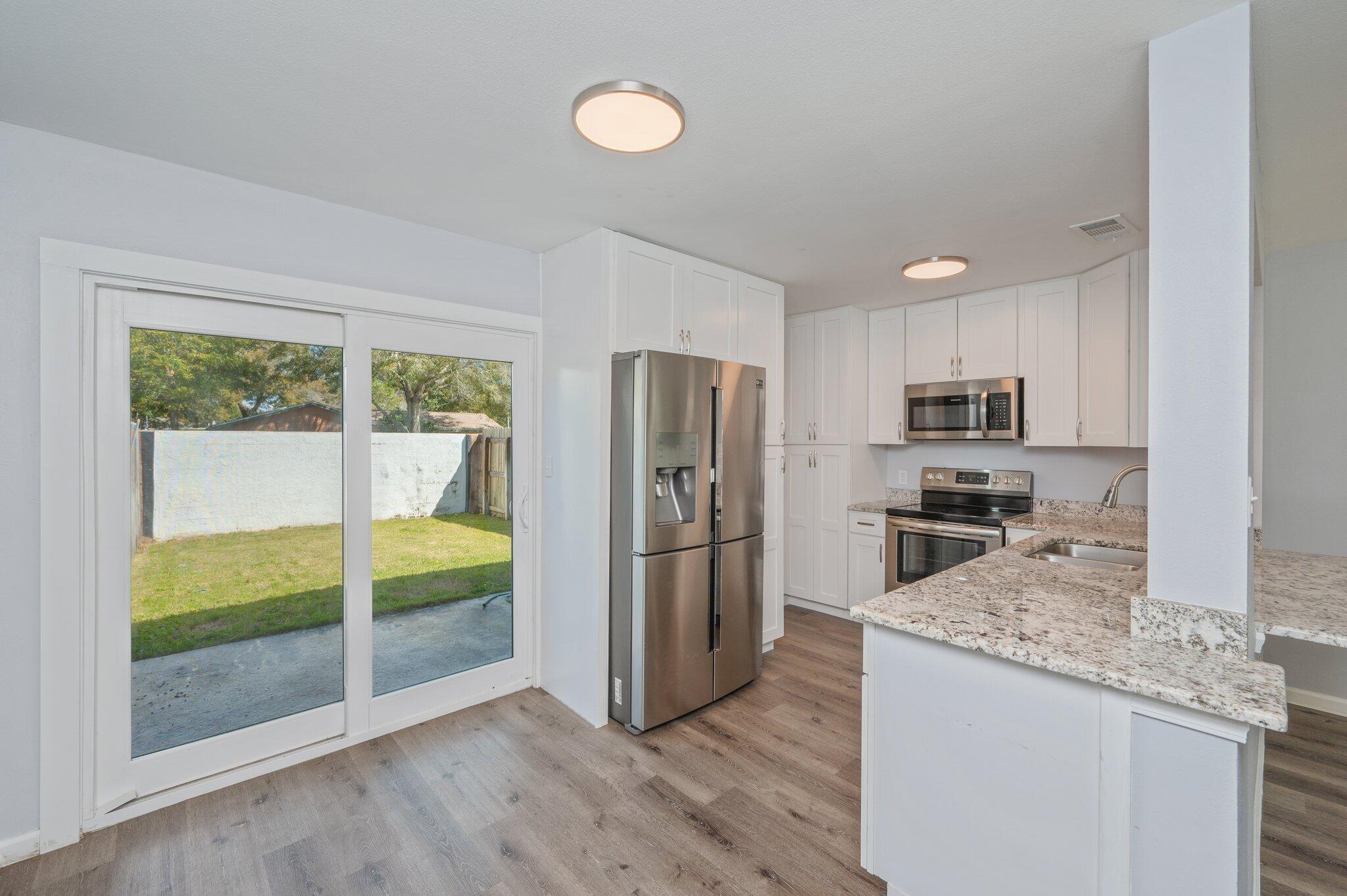 INDIAN HILLS - Residential Lease