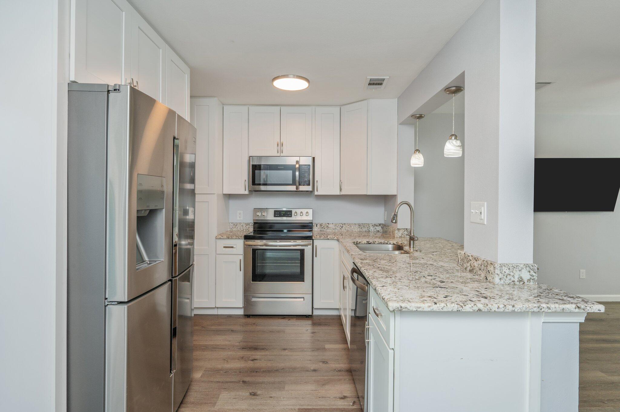 INDIAN HILLS - Residential Lease