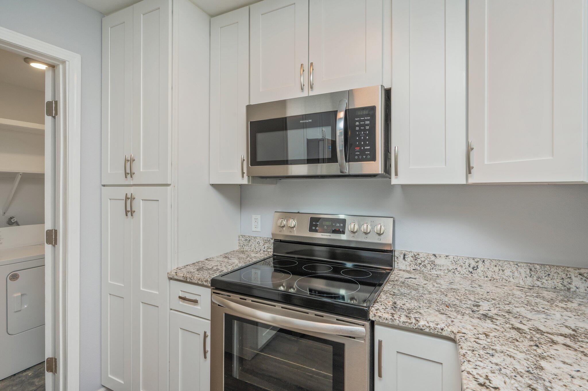 INDIAN HILLS - Residential Lease