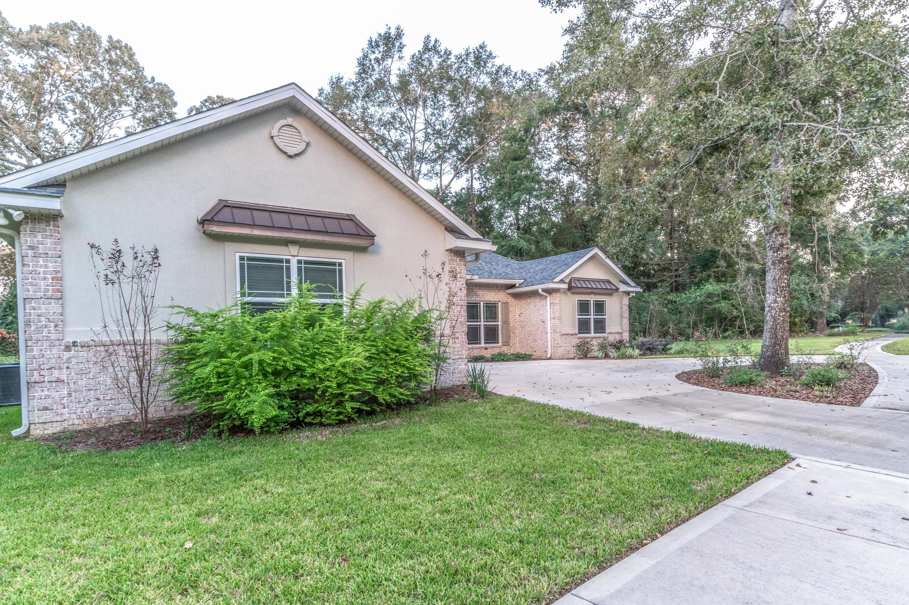 CLAIRES VINEYARD - Residential