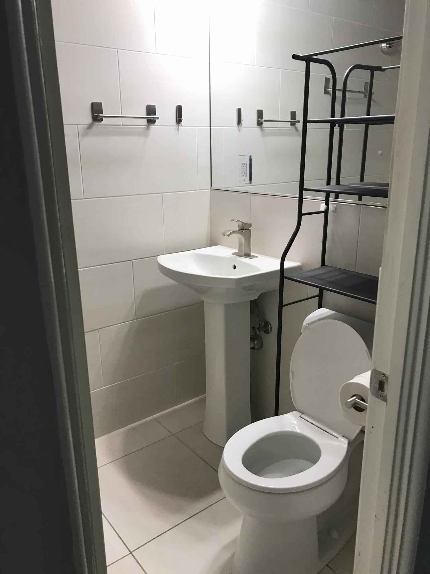 LONGWOOD S/D 1ST ADDN - Residential Lease