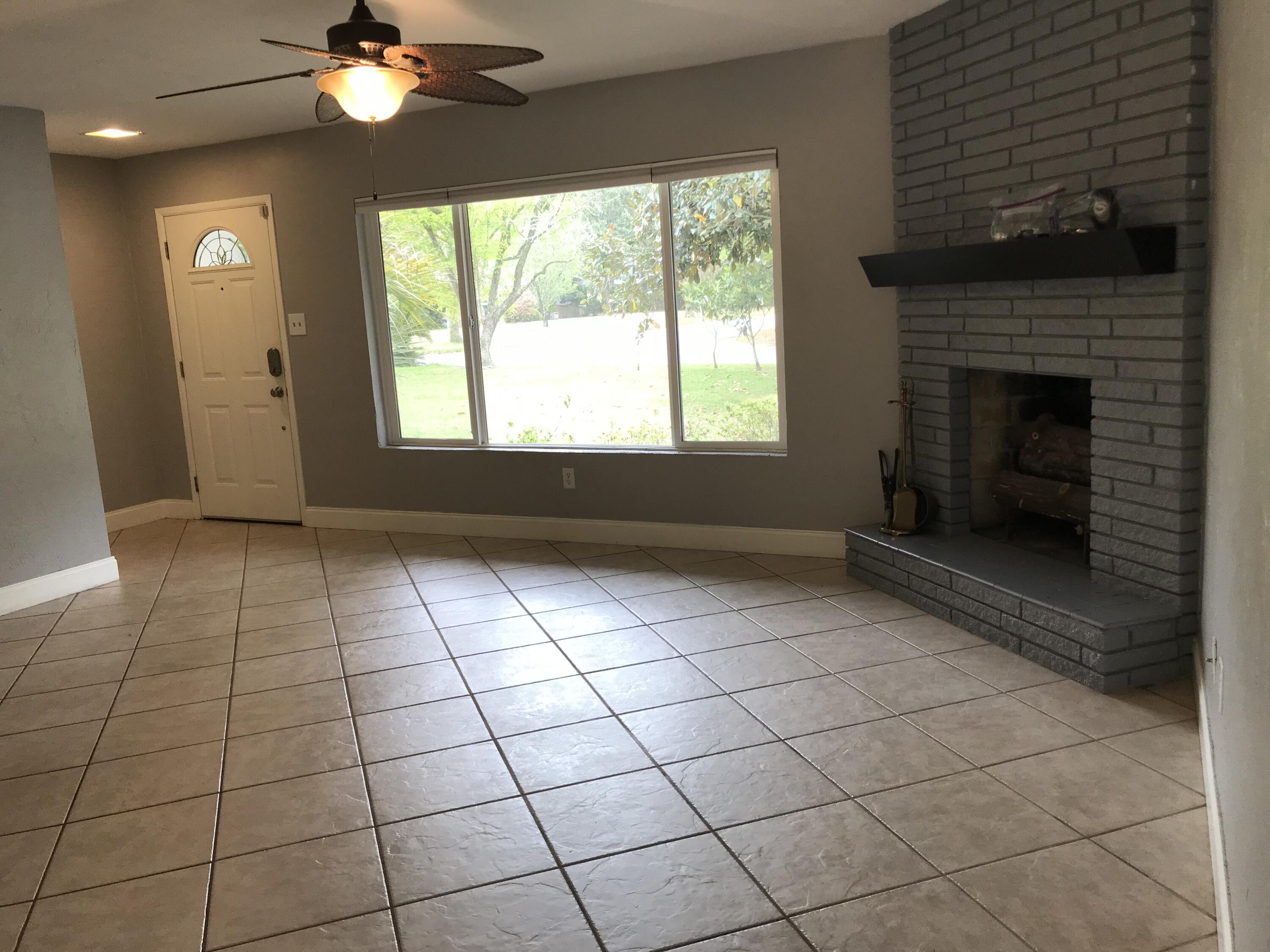 LONGWOOD S/D 1ST ADDN - Residential Lease