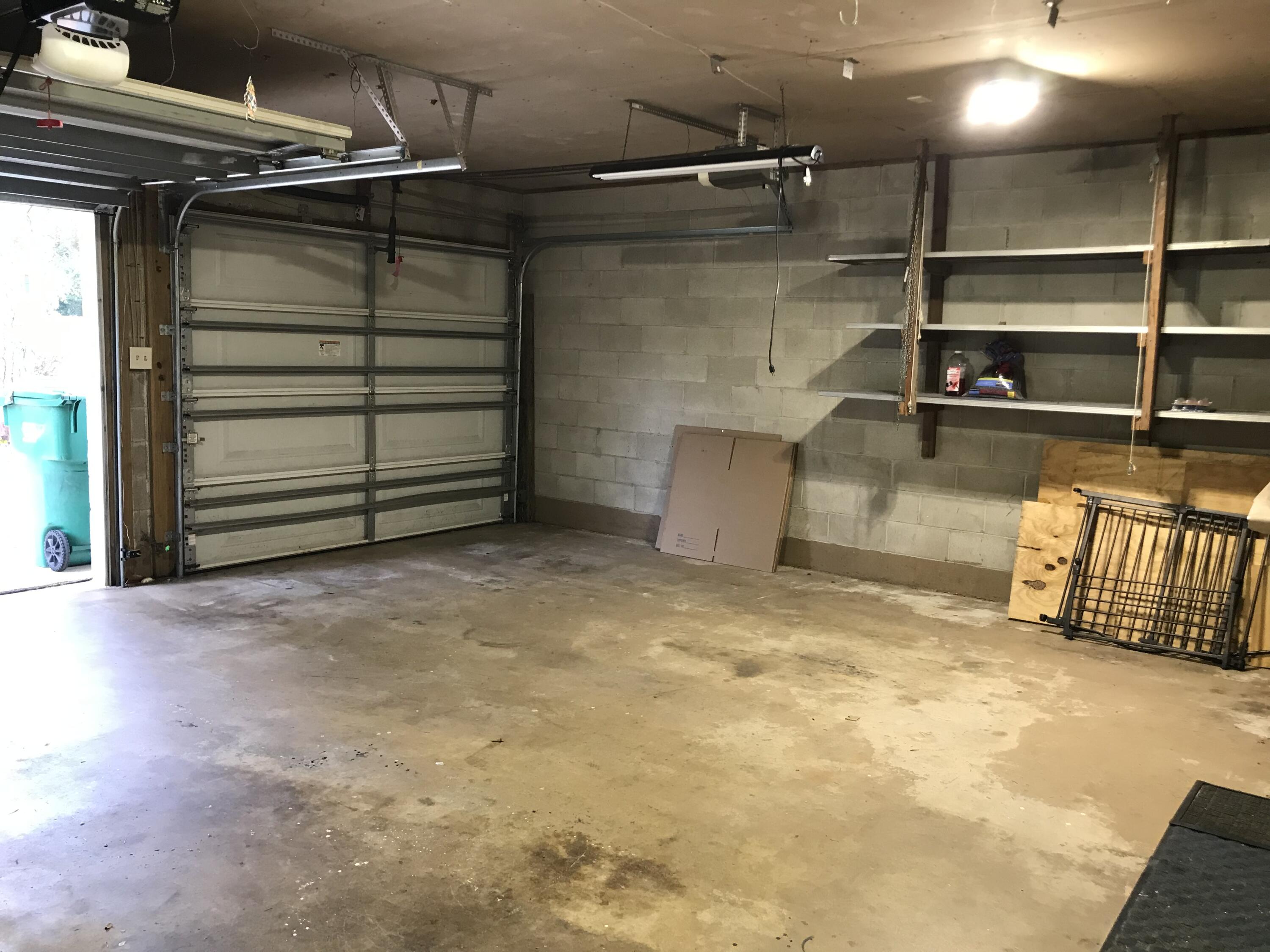 LONGWOOD S/D 1ST ADDN - Residential Lease