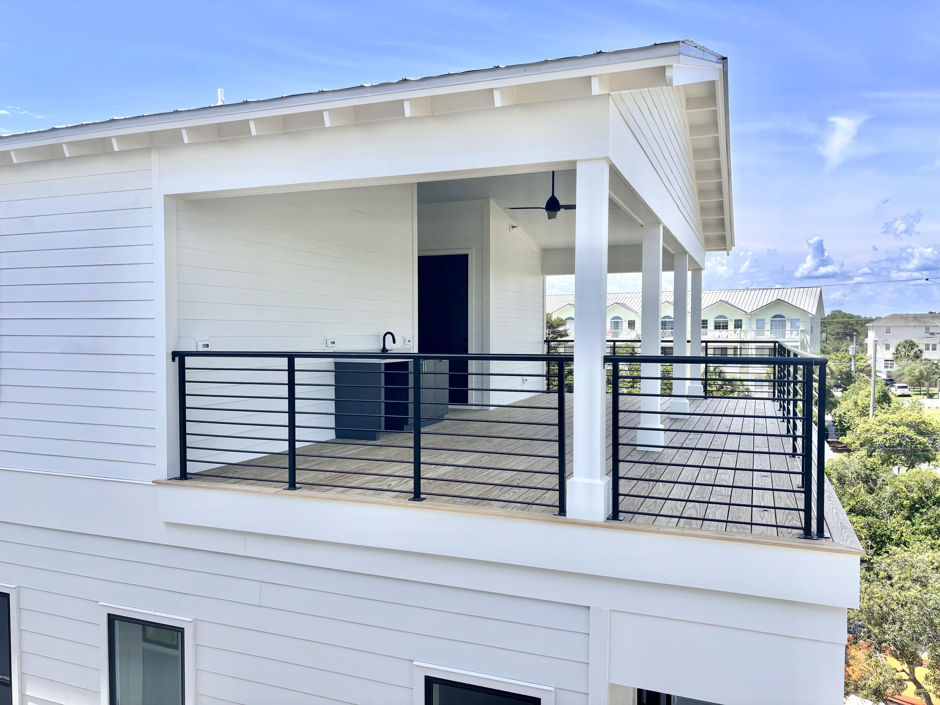 BLUE MOUNTAIN ESTATES - Residential