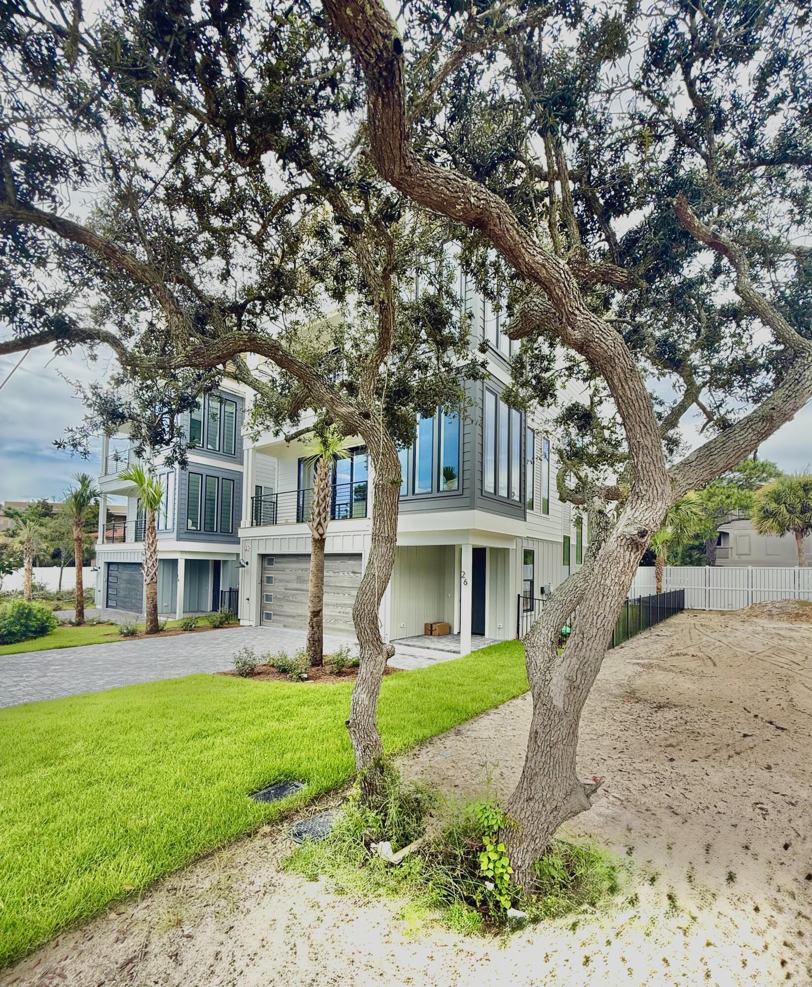 BLUE MOUNTAIN ESTATES - Residential