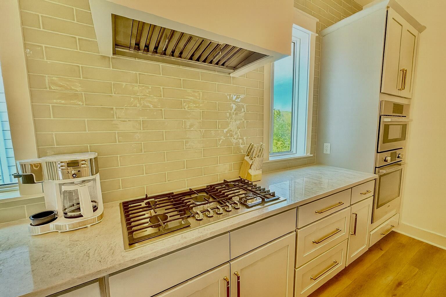 BLUE MOUNTAIN ESTATES - Residential