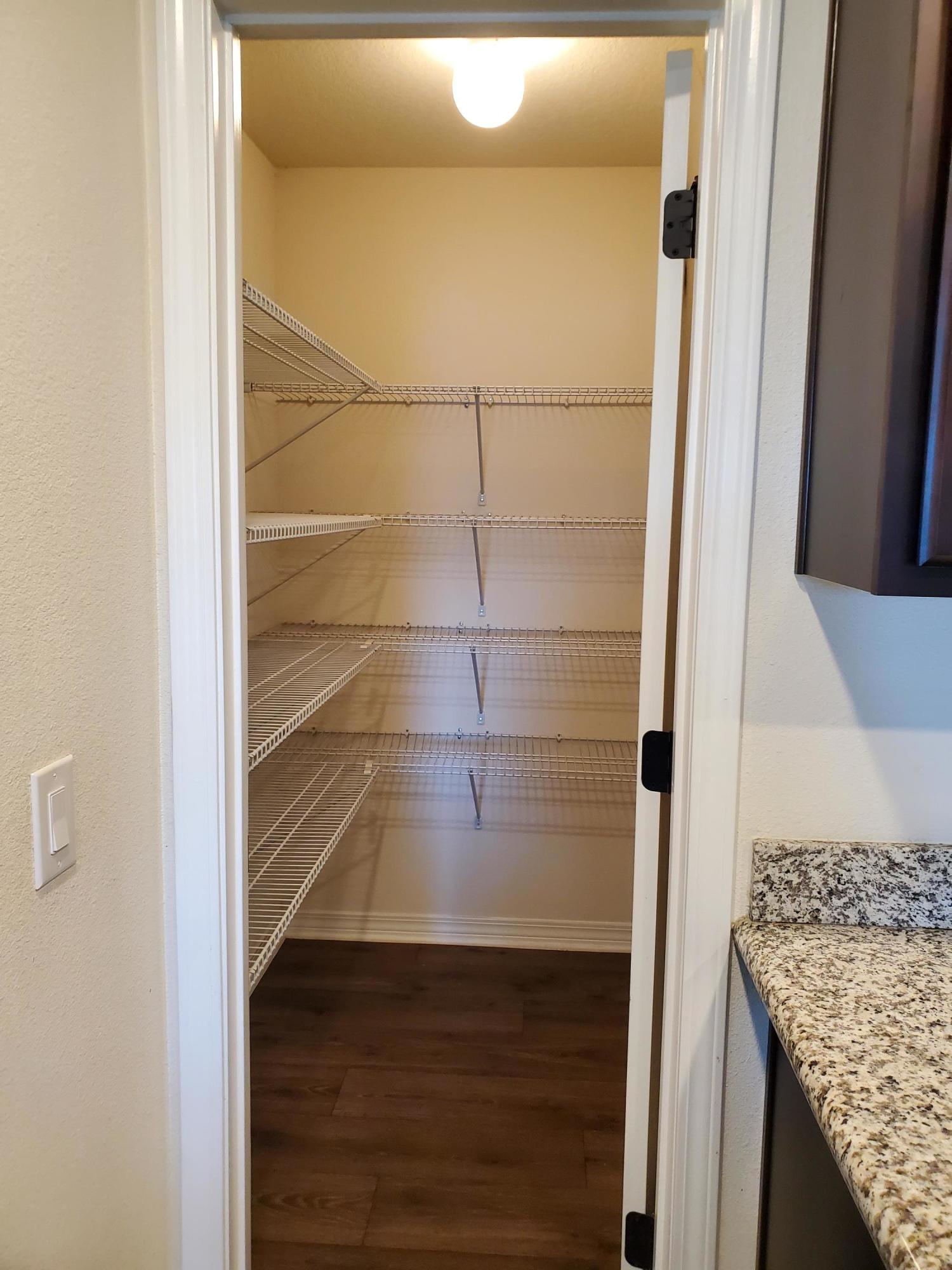 Navarre 1st Addn - Residential