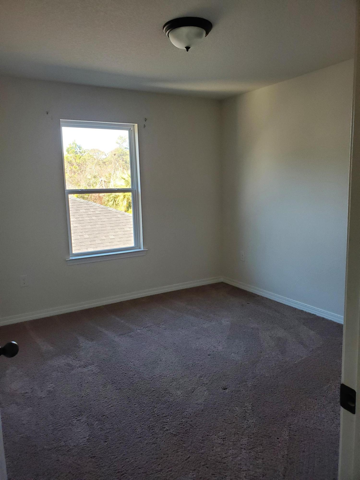 Navarre 1st Addn - Residential