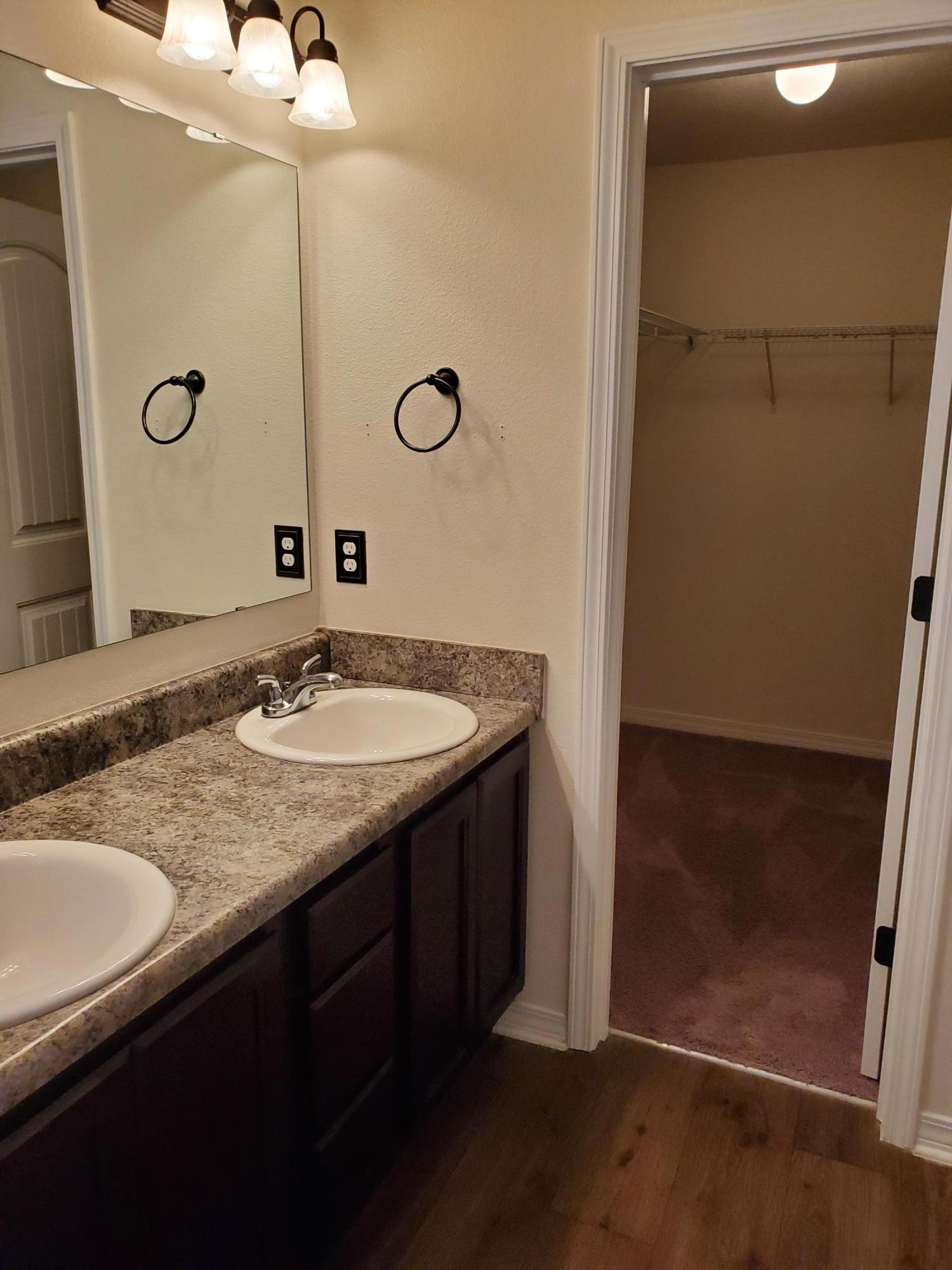 Navarre 1st Addn - Residential