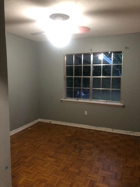 COLONIAL ESTATES - Residential