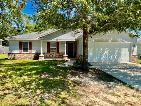 A home in DeFuniak Springs