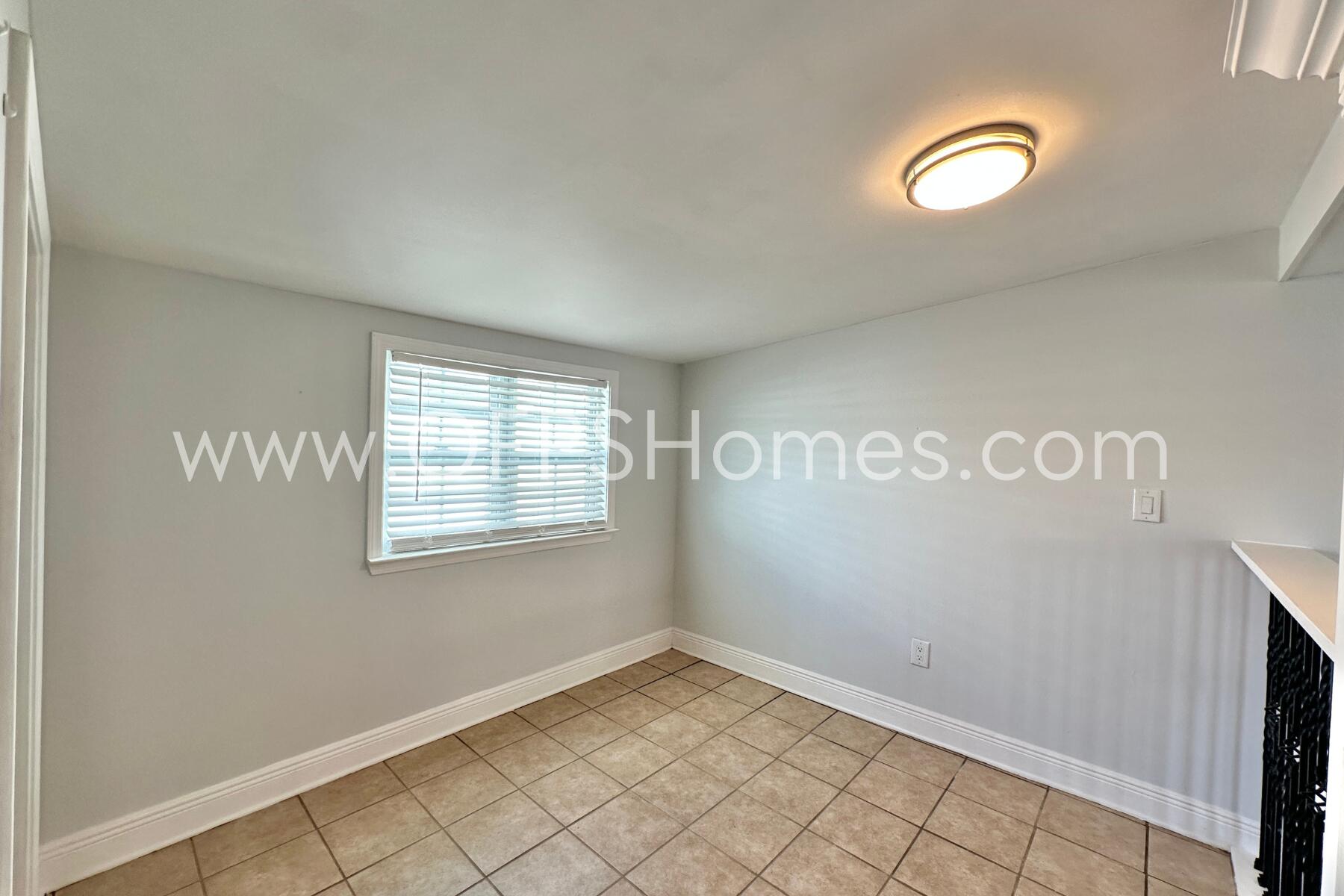 LAGUNA BEACH - Residential Lease