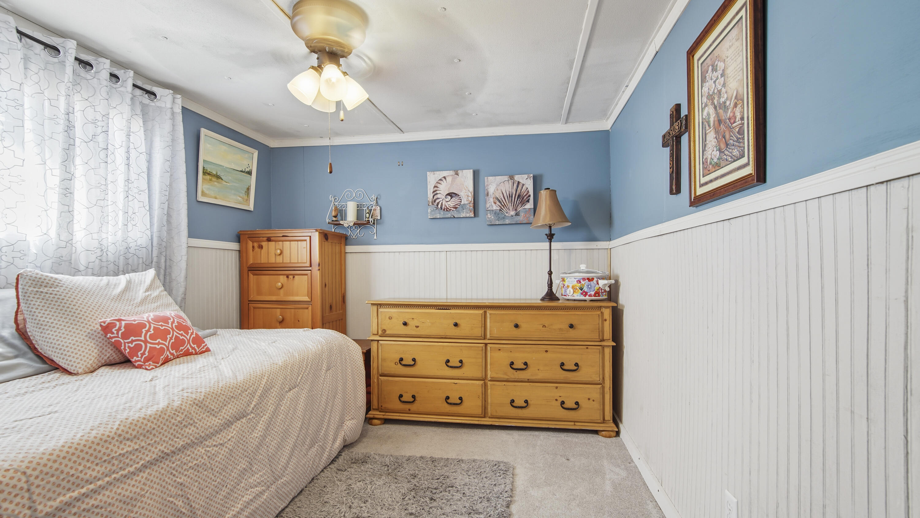 NO RECORDED SUBDIVISION - Residential