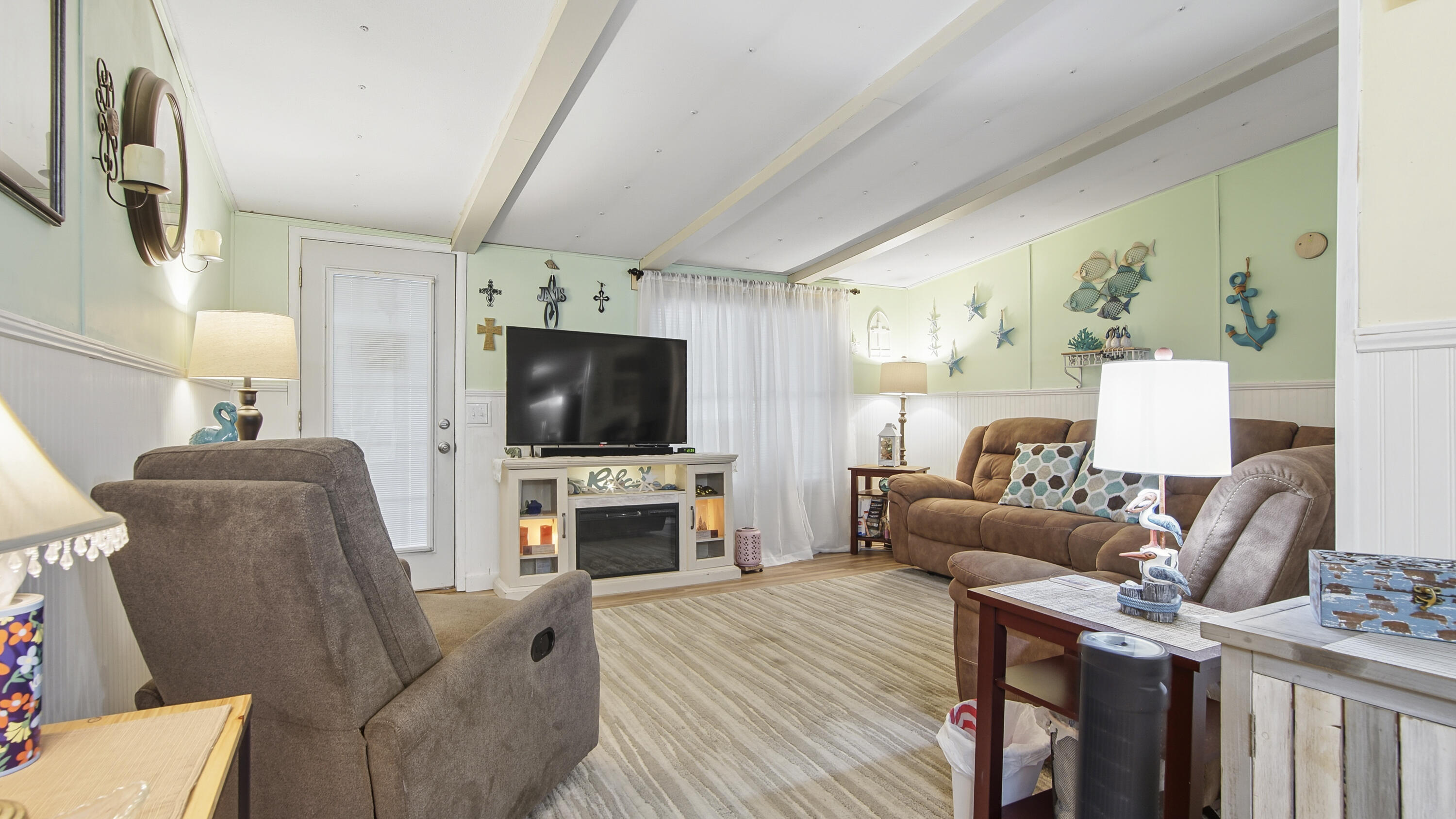 NO RECORDED SUBDIVISION - Residential