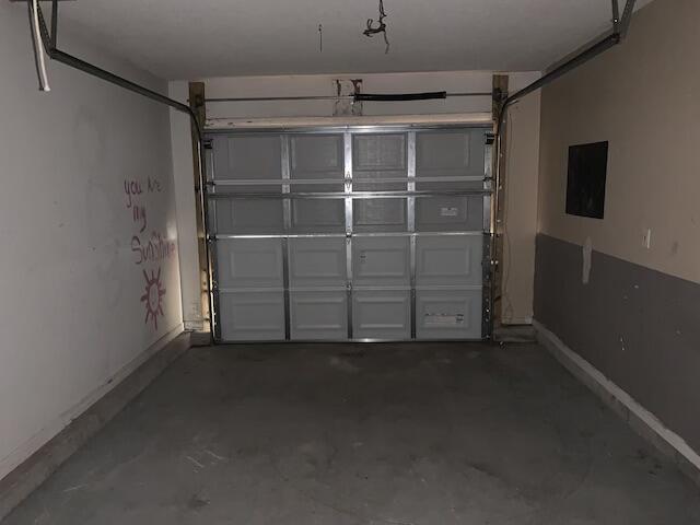 MORRIS ADDN TO CRESTVIEW - Residential