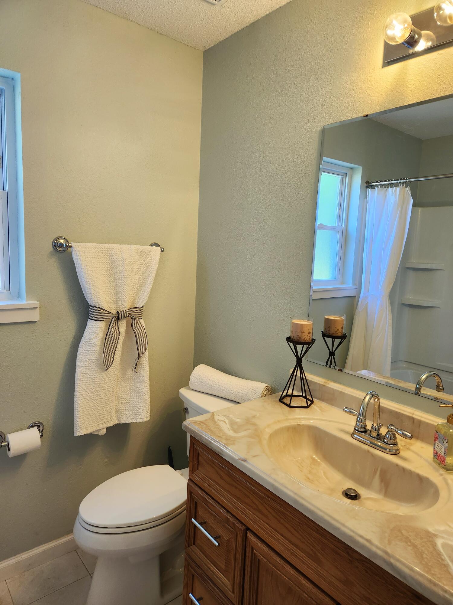 COUNTRYVIEW ESTATES 2ND ADDN - Residential