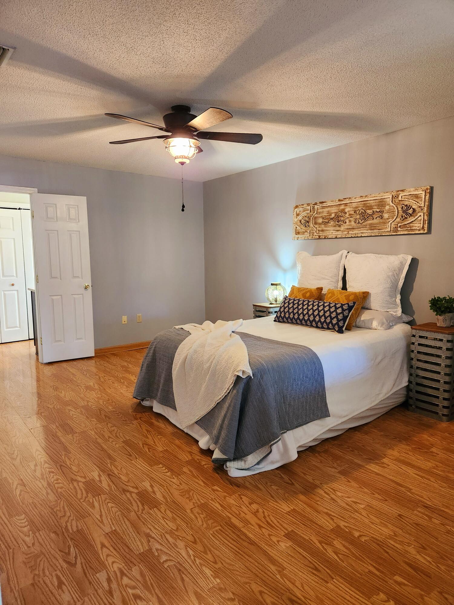 COUNTRYVIEW ESTATES 2ND ADDN - Residential