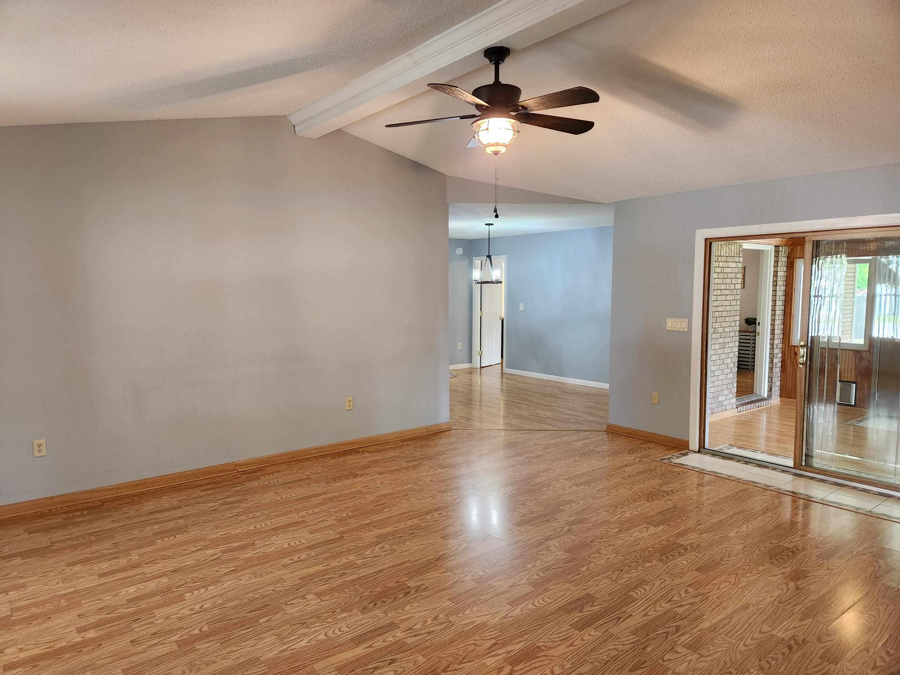 COUNTRYVIEW ESTATES 2ND ADDN - Residential