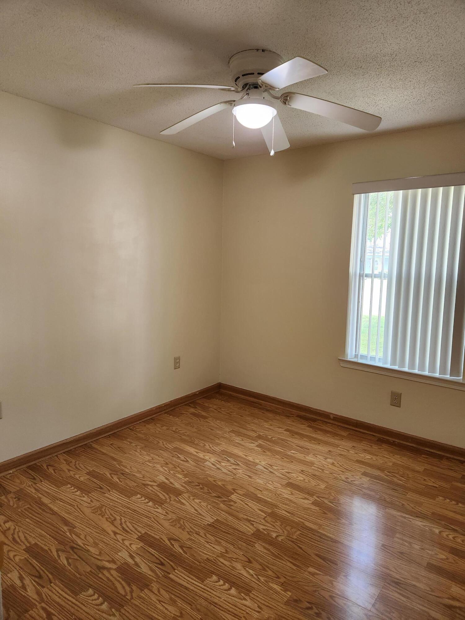 COUNTRYVIEW ESTATES 2ND ADDN - Residential