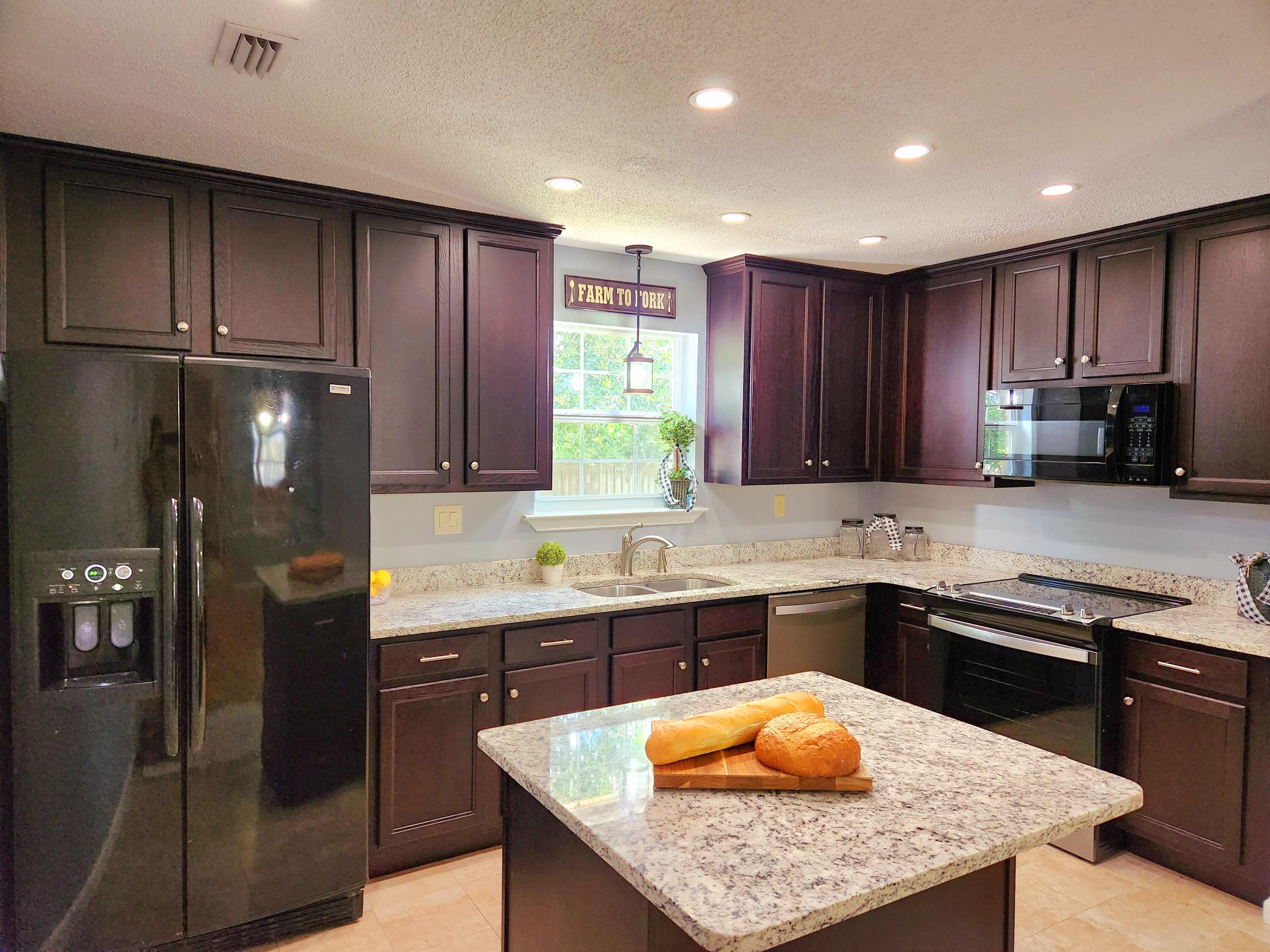 COUNTRYVIEW ESTATES 2ND ADDN - Residential