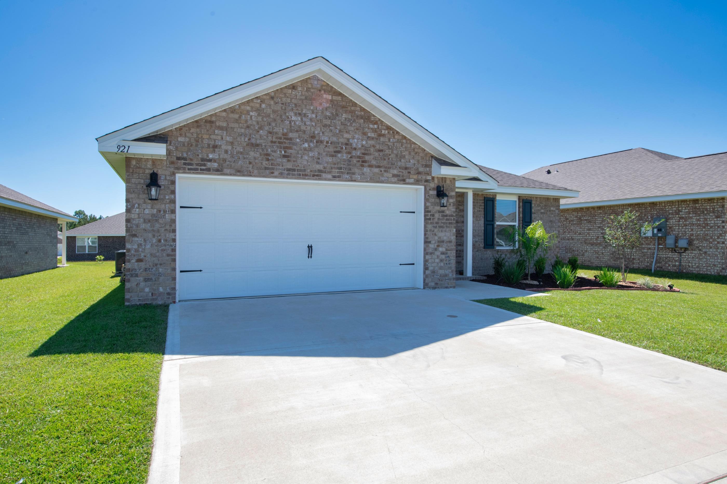 Redstone Commons - Residential Lease