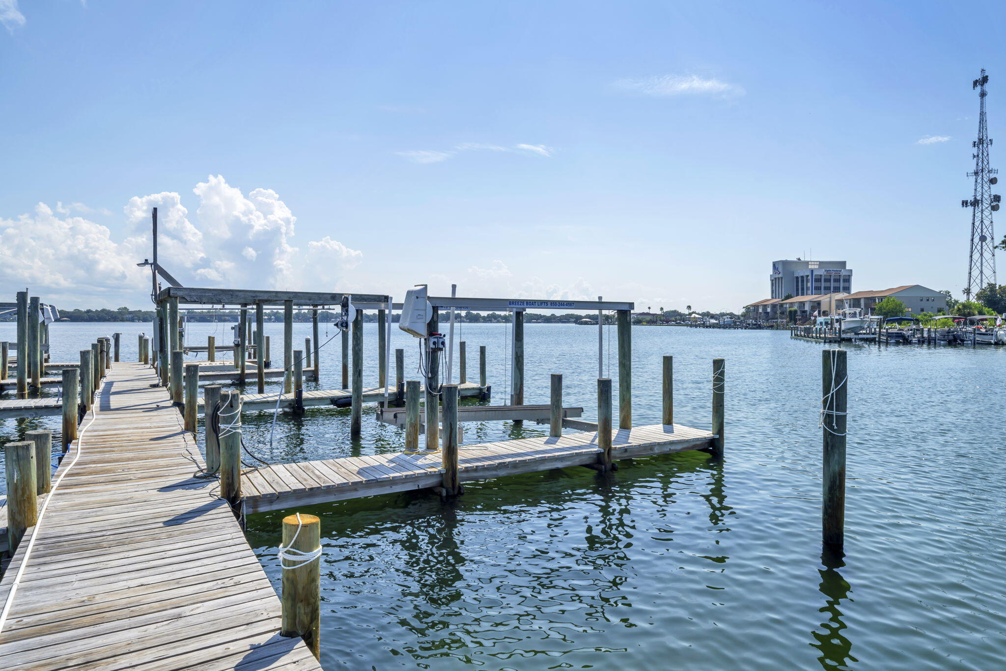 HARBOR T/H - Residential