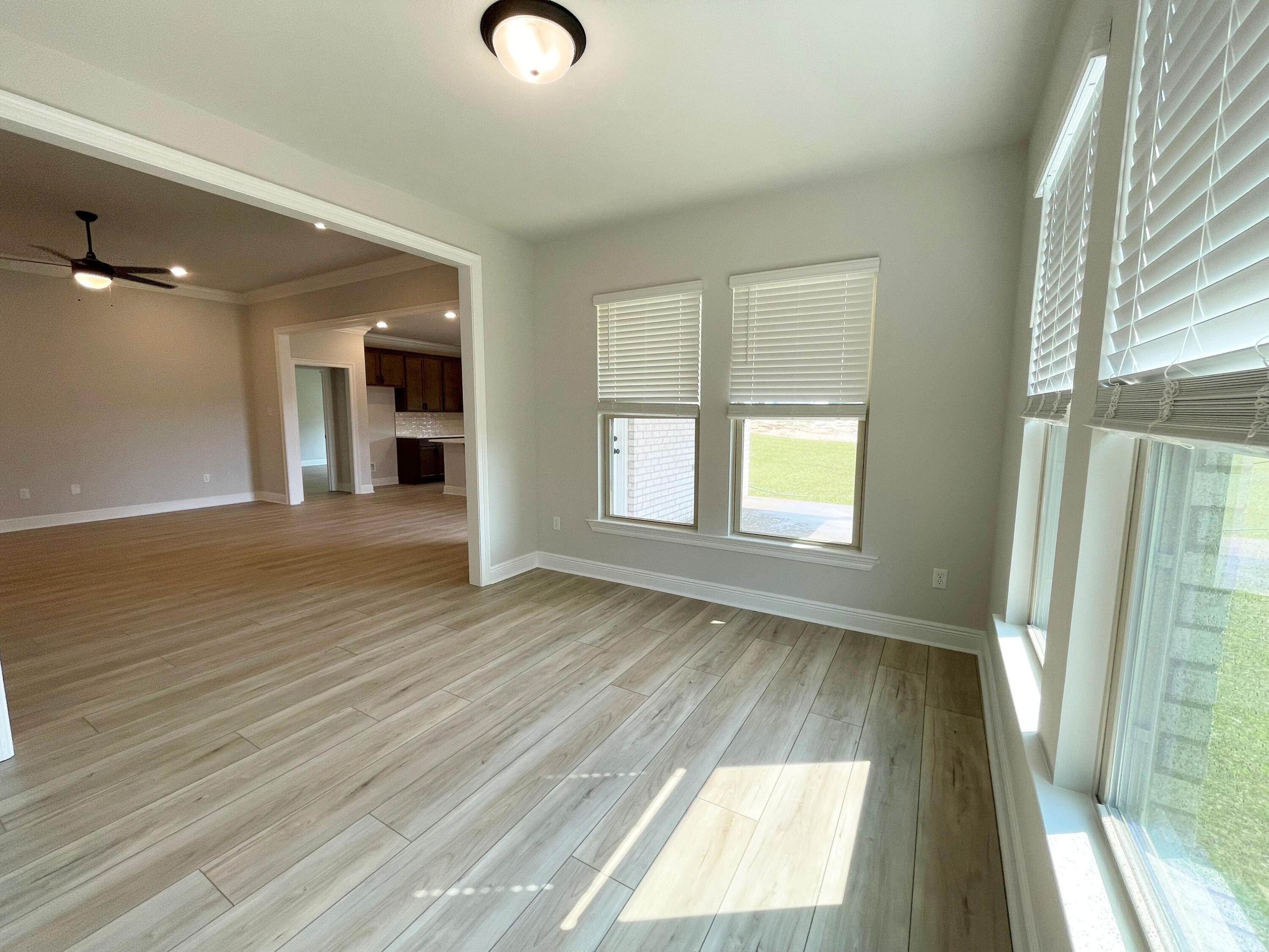 YOUNG OAKS - Residential