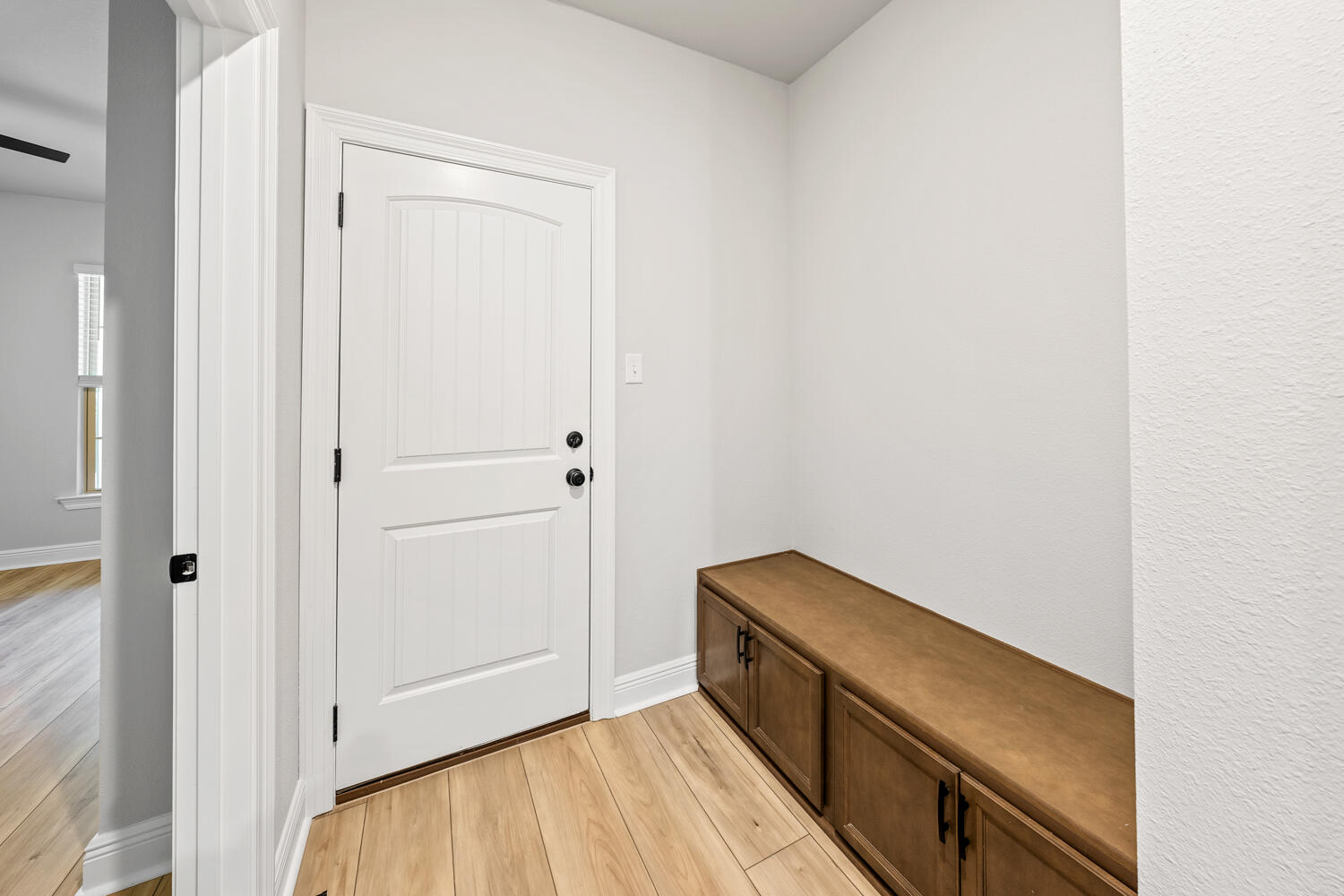 YOUNG OAKS - Residential