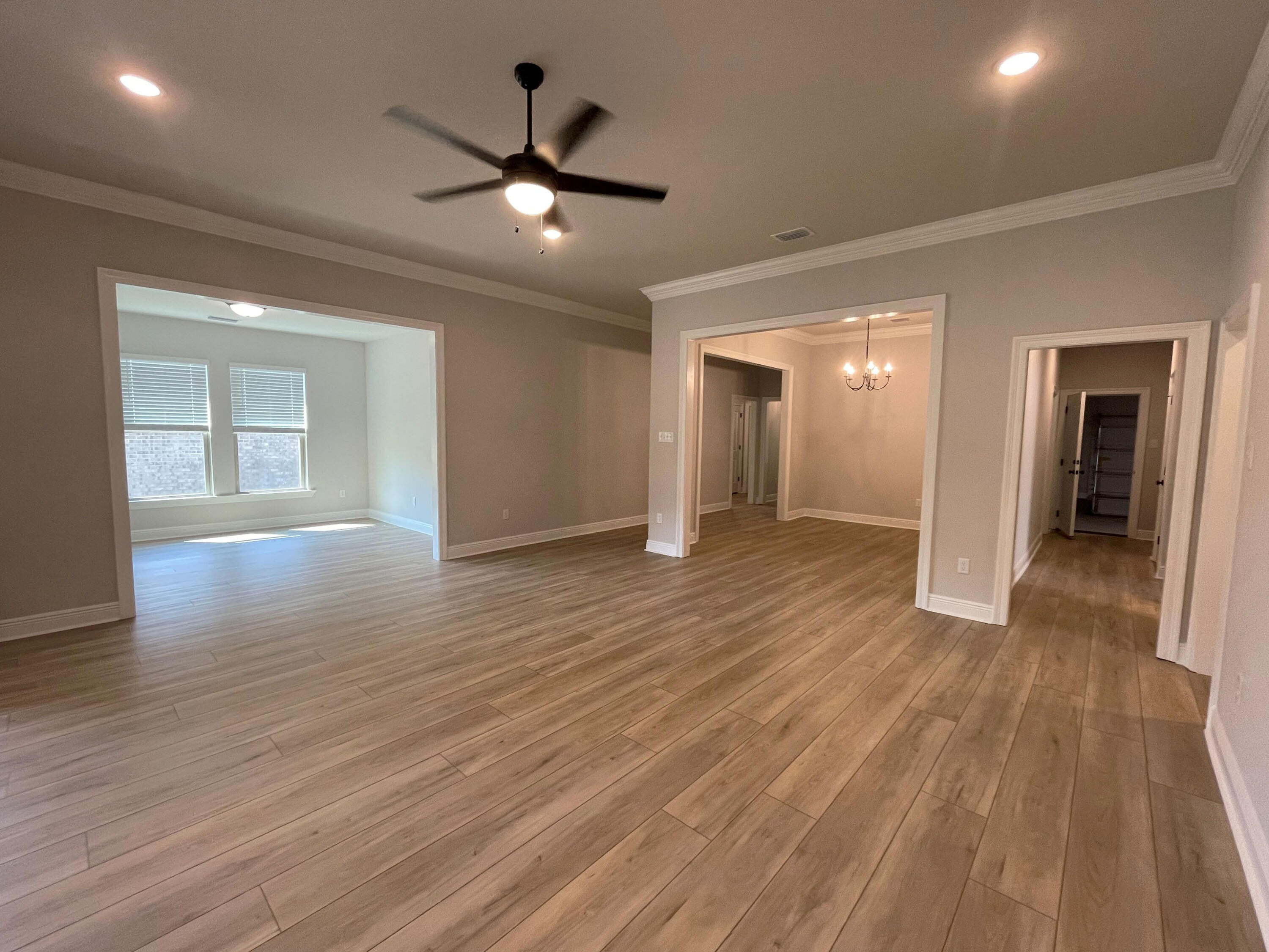 YOUNG OAKS - Residential