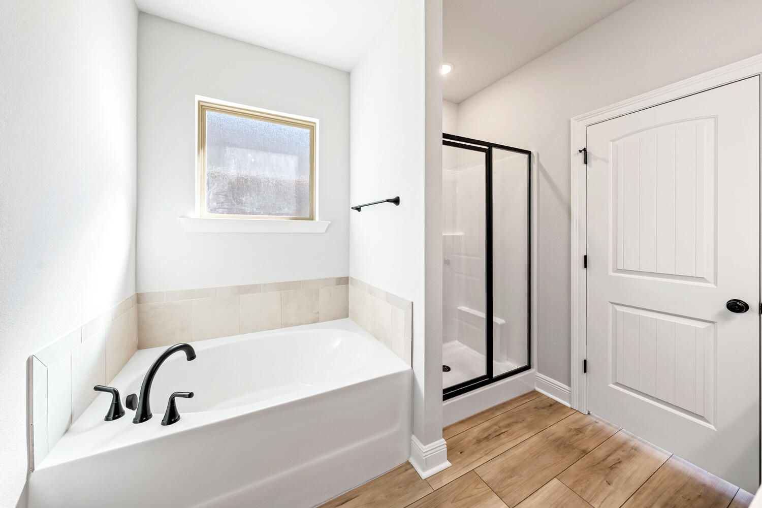 YOUNG OAKS - Residential