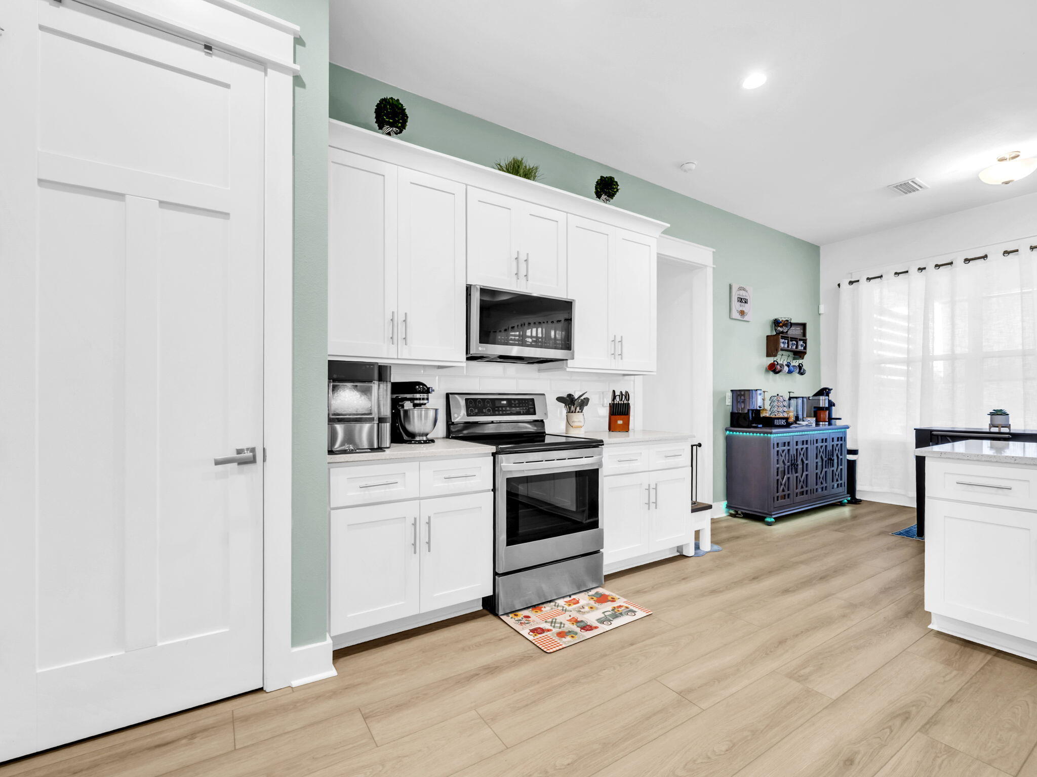 WINDSWEPT ESTATES - Residential