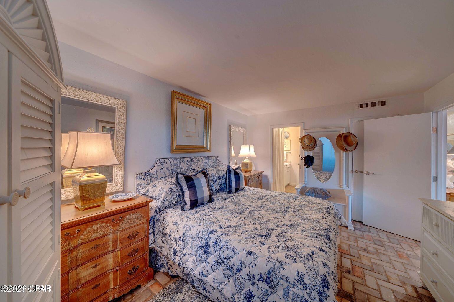 Bay Point Harbour Villas - Residential