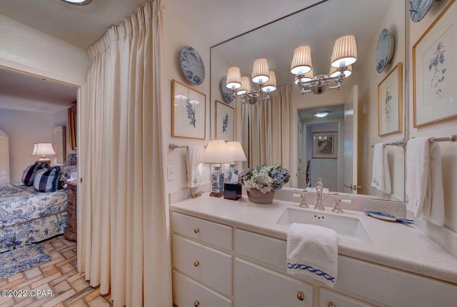 Bay Point Harbour Villas - Residential