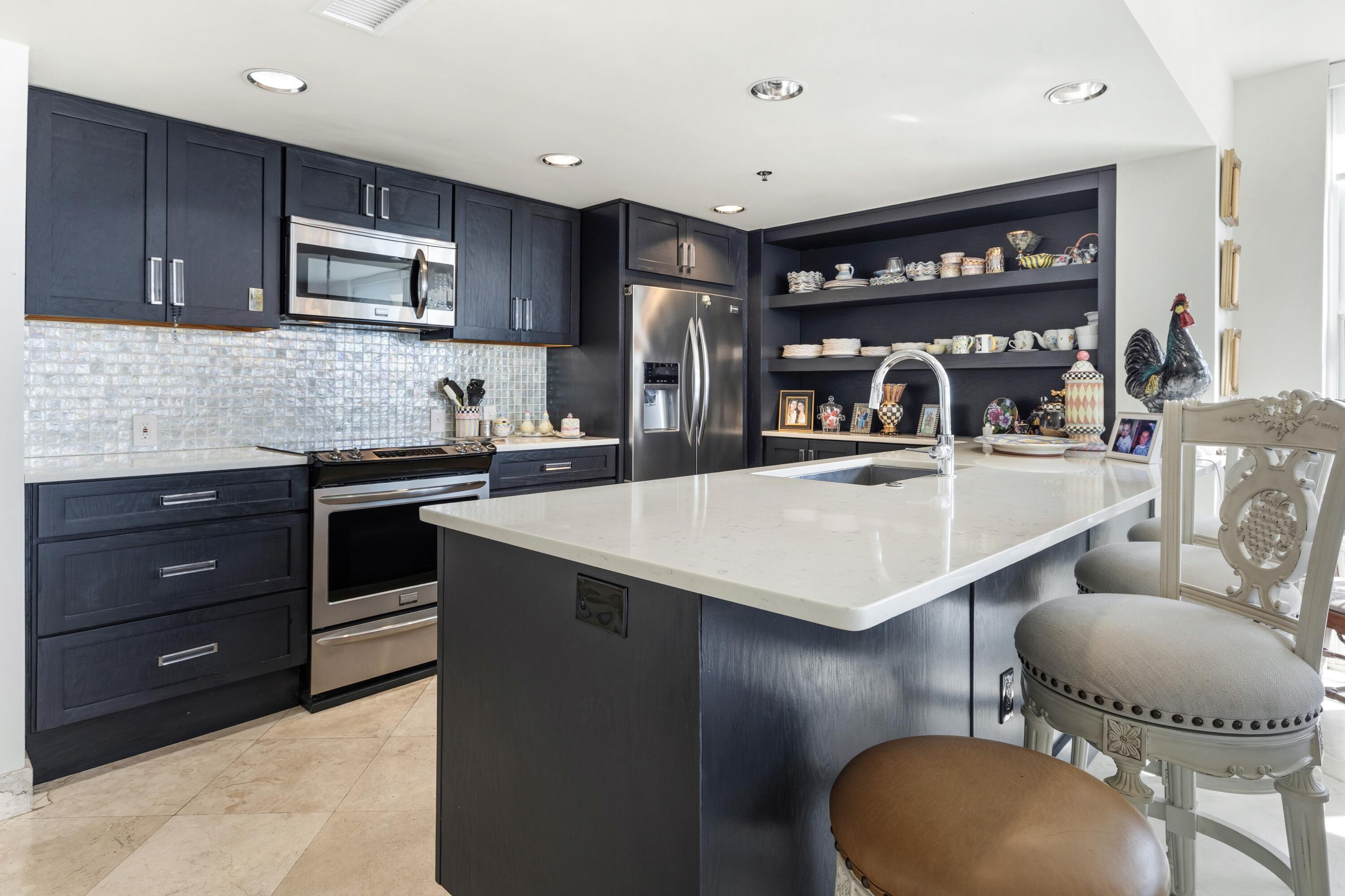 STERLING SHORES CODOMINIUMS - Residential