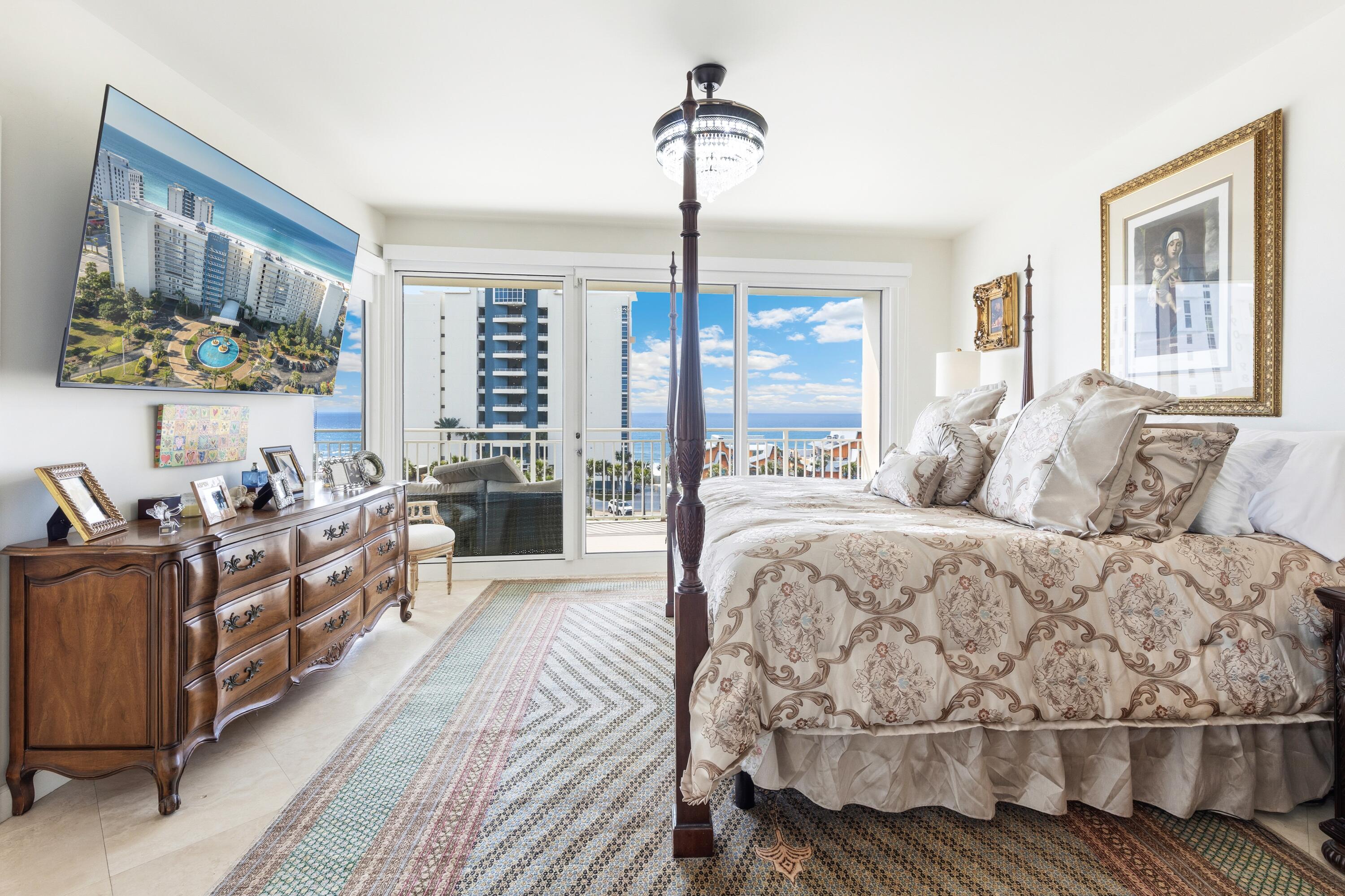 STERLING SHORES CODOMINIUMS - Residential