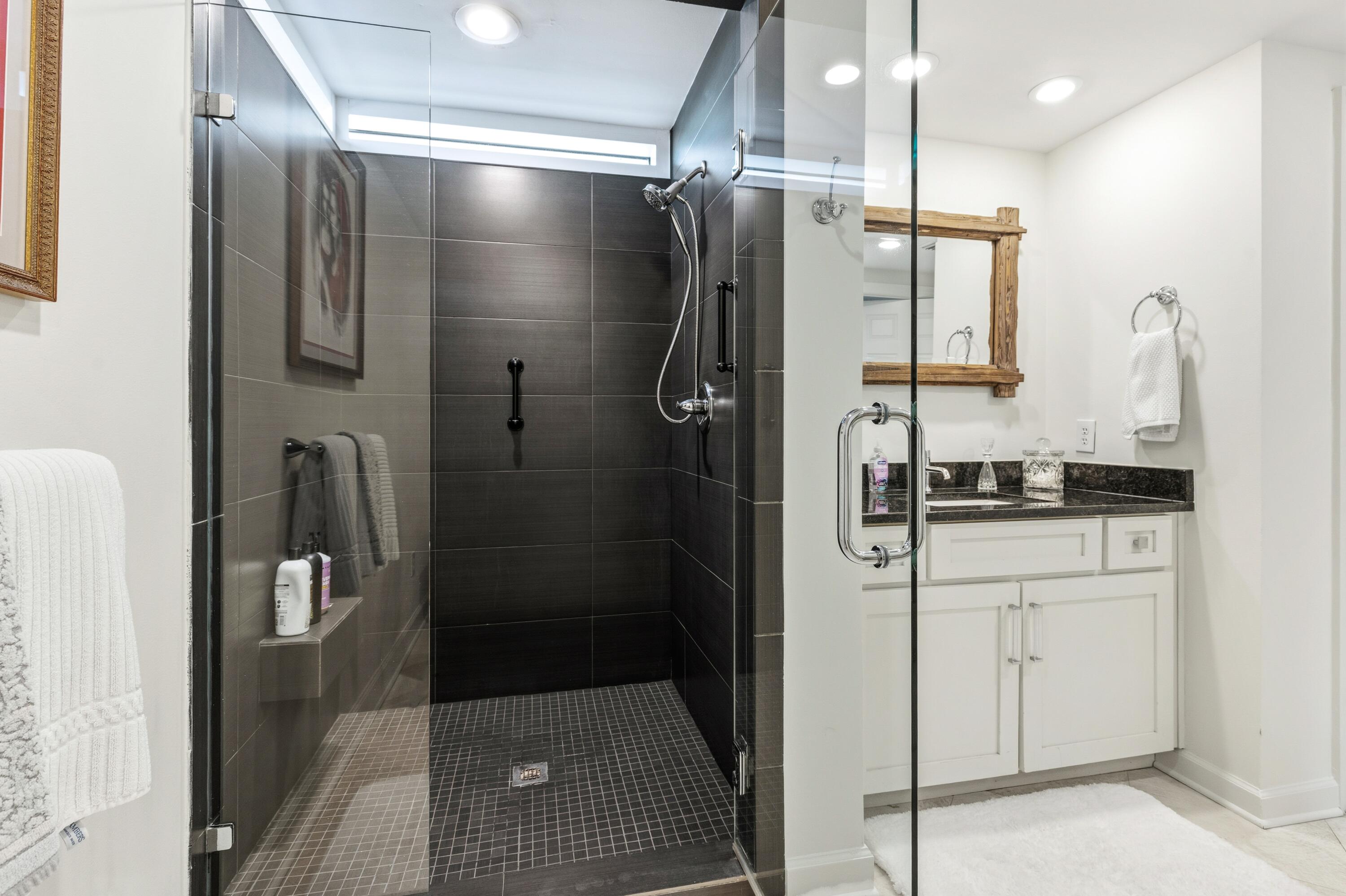 STERLING SHORES CODOMINIUMS - Residential