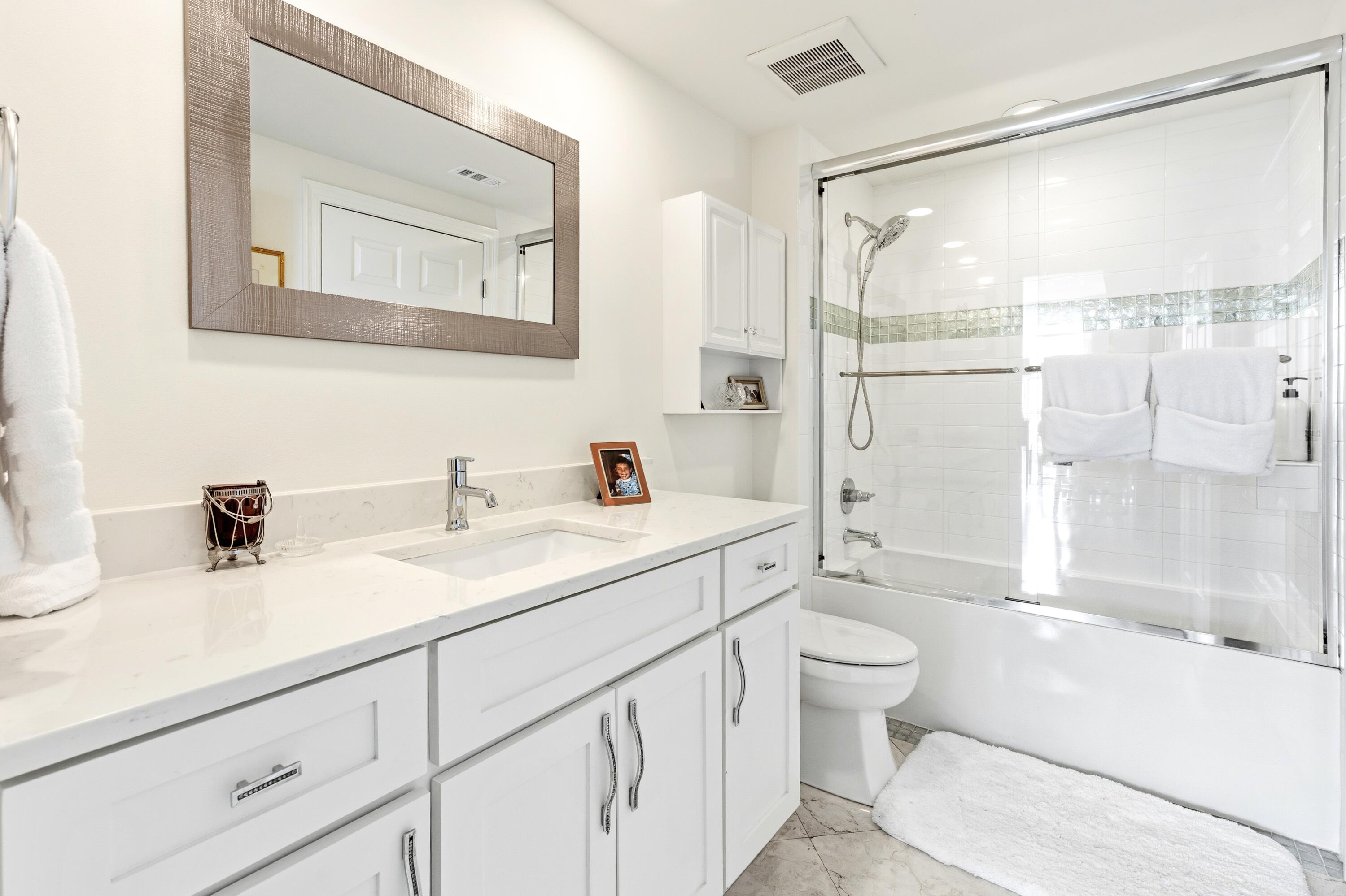 STERLING SHORES CODOMINIUMS - Residential