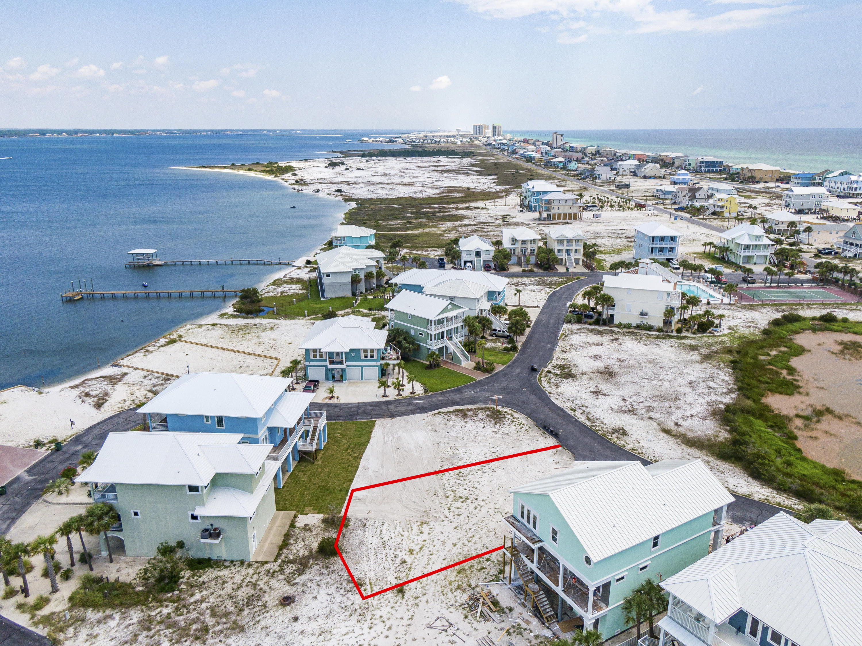 CARIBBEAN ISLES - Land