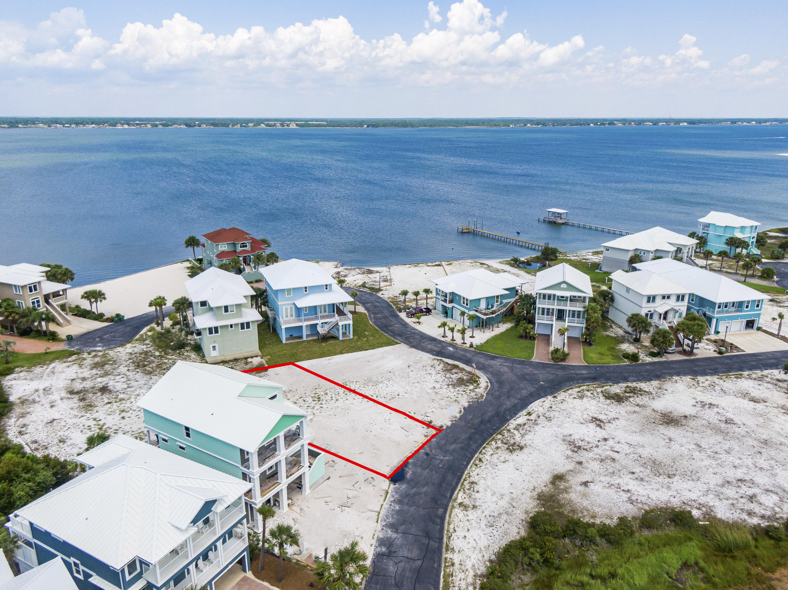 CARIBBEAN ISLES - Land