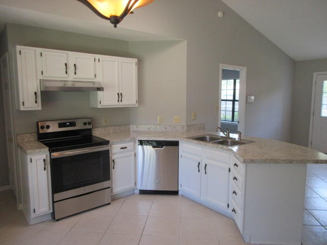 PINE MEADOWS 2ND ADDN - Residential